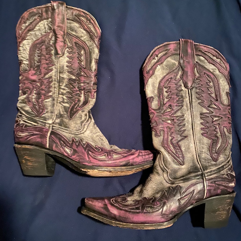 Corral boots -women’s 7.5